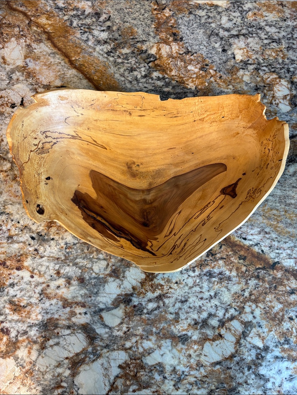 Sweet Gum Wood Serving Bowl with Rough Edges- Signed D. Callahan - Picture 4 of 16